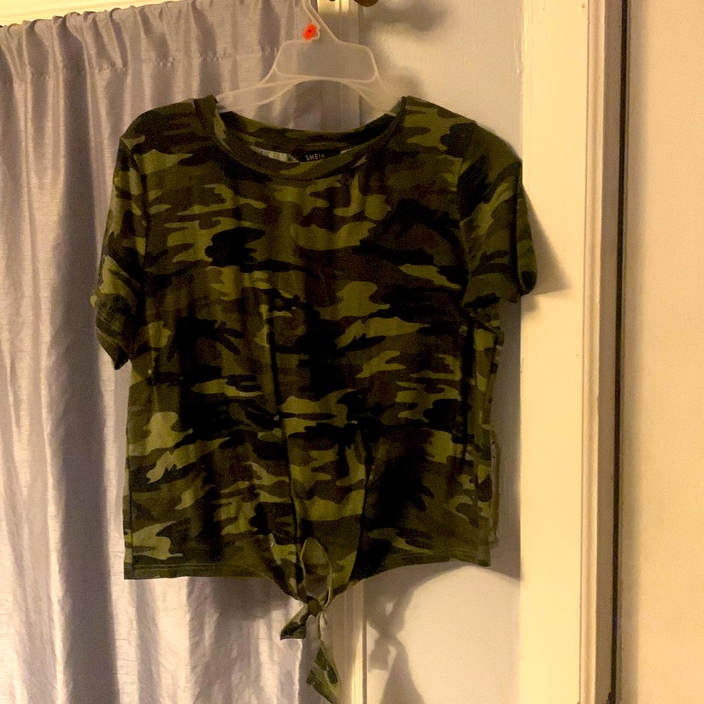 ❤️‍🔥 15 for $10❤️‍🔥 shein camo top